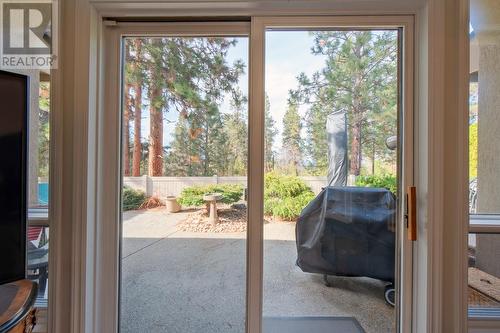 4020 Gallaghers Terrace, Kelowna, BC - Indoor Photo Showing Other Room