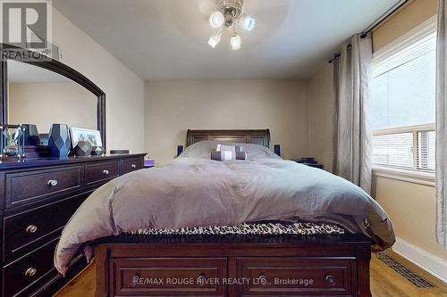 92 Eastville Avenue, Toronto, ON - Indoor Photo Showing Bedroom