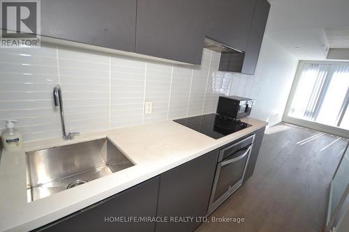 518 - 60 Colborne Street, Toronto, ON - Indoor Photo Showing Kitchen