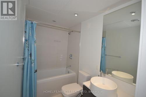 518 - 60 Colborne Street, Toronto, ON - Indoor Photo Showing Bathroom