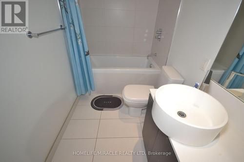 518 - 60 Colborne Street, Toronto, ON - Indoor Photo Showing Bathroom