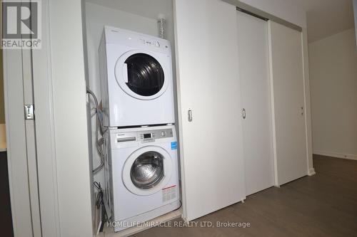 518 - 60 Colborne Street, Toronto, ON - Indoor Photo Showing Laundry Room