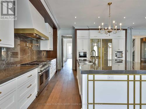 31 Russell Hill Road, Toronto, ON - Indoor Photo Showing Kitchen With Upgraded Kitchen