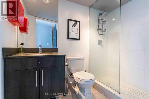 1612 - 400 Adelaide Street E, Toronto, ON - Indoor Photo Showing Bathroom