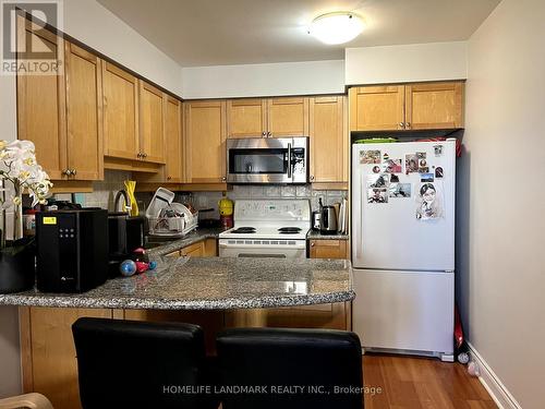 1005 - 78 Harrison Garden Boulevard, Toronto, ON - Indoor Photo Showing Kitchen