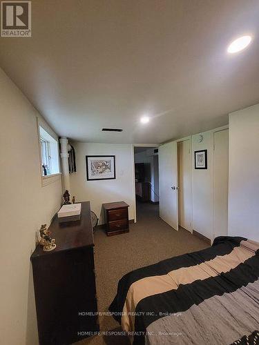 117 Pollock Avenue, Cambridge, ON - Indoor Photo Showing Bedroom