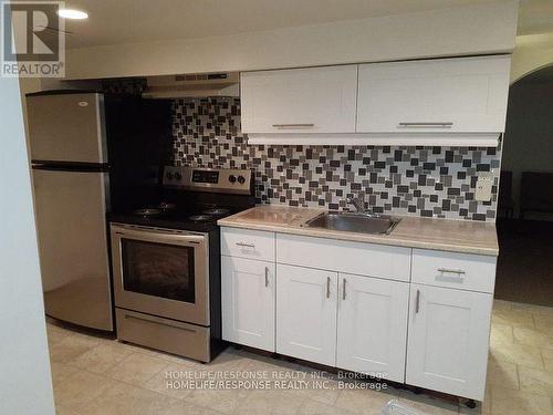 117 Pollock Avenue, Cambridge, ON - Indoor Photo Showing Kitchen