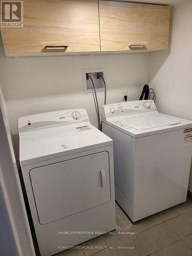 117 Pollock Avenue, Cambridge, ON - Indoor Photo Showing Laundry Room