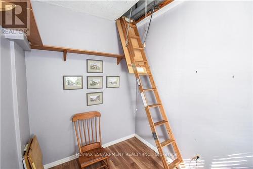 585 John Street N, Hamilton, ON - Indoor Photo Showing Other Room