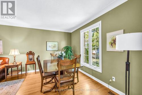 31 Governor'S Road, Grimsby, ON - Indoor Photo Showing Dining Room