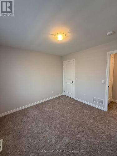 7105 Parsa Street, Niagara Falls, ON - Indoor Photo Showing Other Room