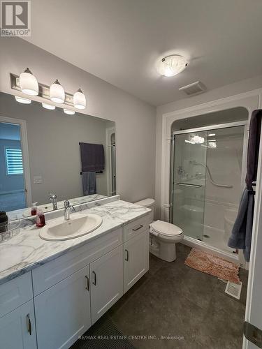 7105 Parsa Street, Niagara Falls, ON - Indoor Photo Showing Bathroom