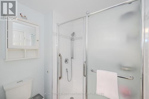 202 - 105 Bagot Street, Guelph, ON - Indoor Photo Showing Bathroom