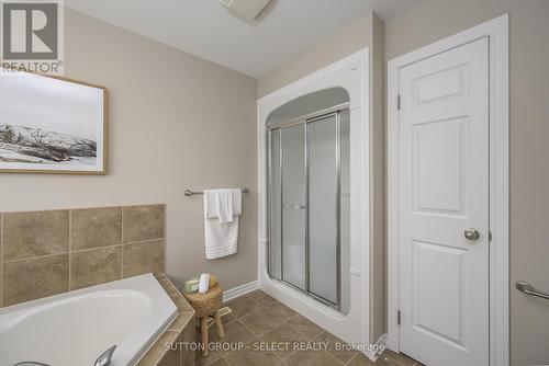 345 Meadowsweet Trail, London, ON - Indoor Photo Showing Bathroom