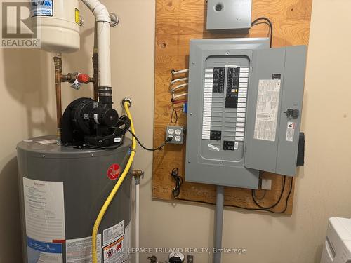 230 Walker Street, Southwest Middlesex (Glencoe), ON - Indoor Photo Showing Basement