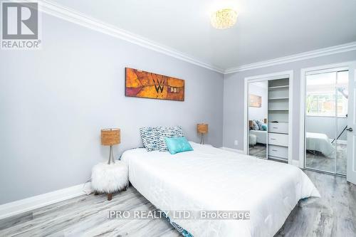 2639 Sherhill Drive, Mississauga, ON - Indoor Photo Showing Bedroom