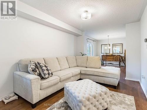 14 Standish Street, Halton Hills, ON - Indoor Photo Showing Living Room