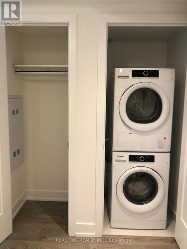 334 - 5 Mabelle Avenue, Toronto, ON - Indoor Photo Showing Laundry Room