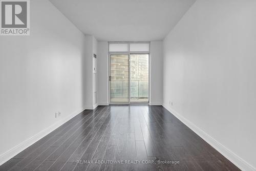 907 - 90 Absolute Avenue, Mississauga, ON - Indoor Photo Showing Other Room