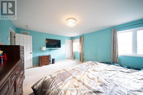 102 Gillespie Drive, Brantford, ON - Indoor Photo Showing Bedroom