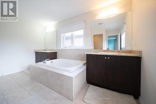 102 Gillespie Drive, Brantford, ON - Indoor Photo Showing Bathroom