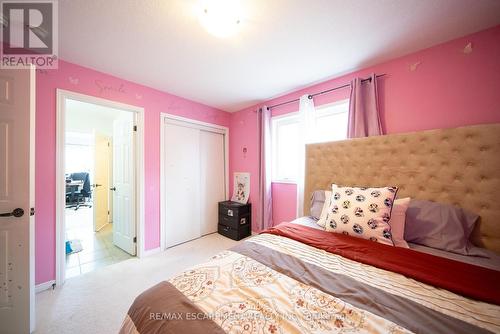 102 Gillespie Drive, Brantford, ON - Indoor Photo Showing Bedroom