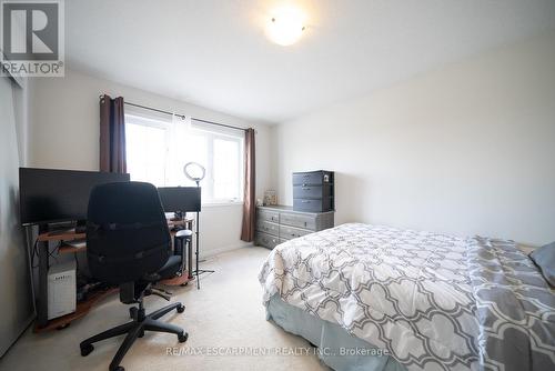 102 Gillespie Drive, Brantford, ON - Indoor Photo Showing Bedroom