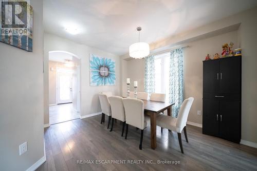 102 Gillespie Drive, Brantford, ON - Indoor Photo Showing Dining Room