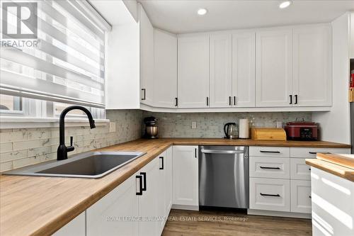 103 Norfolk Avenue, Cambridge, ON - Indoor Photo Showing Kitchen