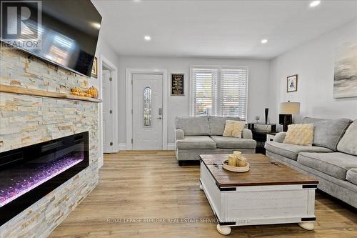 103 Norfolk Avenue, Cambridge, ON - Indoor Photo Showing Living Room With Fireplace