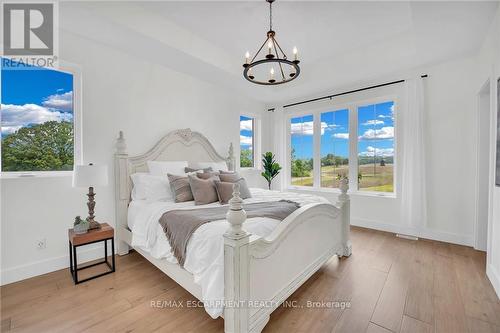 266 York Road, Haldimand, ON - Indoor Photo Showing Bedroom