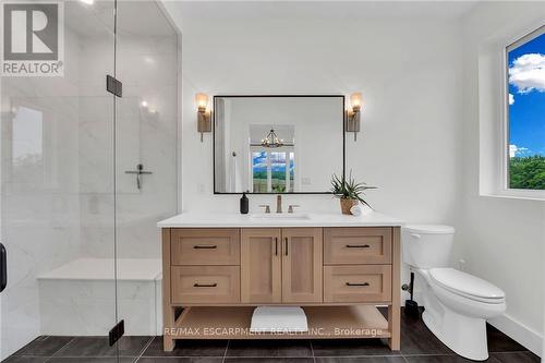 266 York Road, Haldimand, ON - Indoor Photo Showing Bathroom