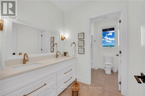 266 York Road, Haldimand, ON - Indoor Photo Showing Bathroom