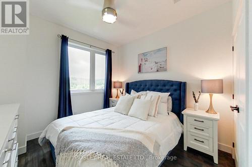 301 - 10 Beausoleil Lane, Blue Mountains, ON - Indoor Photo Showing Bedroom