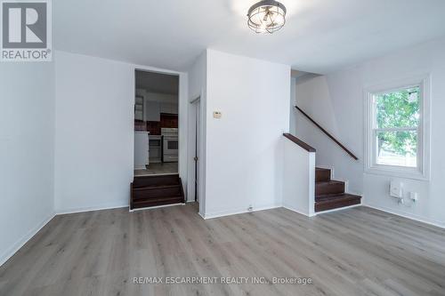 213 Caroline Street N, Hamilton, ON - Indoor Photo Showing Other Room