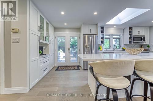 85 Enmore Avenue, Hamilton, ON - Indoor Photo Showing Kitchen With Upgraded Kitchen