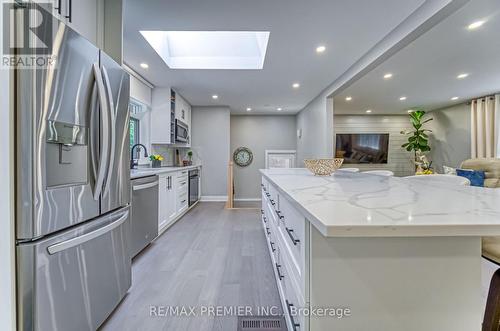 85 Enmore Avenue, Hamilton, ON - Indoor Photo Showing Kitchen With Upgraded Kitchen