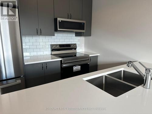 806 Mishi Private, Ottawa, ON - Indoor Photo Showing Kitchen With Double Sink