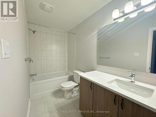 806 Mishi Private, Ottawa, ON - Indoor Photo Showing Bathroom