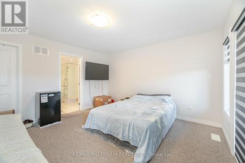 5 - 68 Turbina Court, Grimsby, ON - Indoor Photo Showing Bedroom