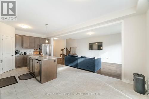 5 - 68 Turbina Court, Grimsby, ON - Indoor Photo Showing Kitchen