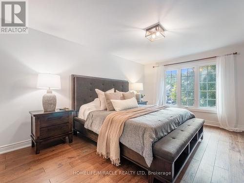 521 Oneida Drive, Burlington, ON - Indoor Photo Showing Bedroom