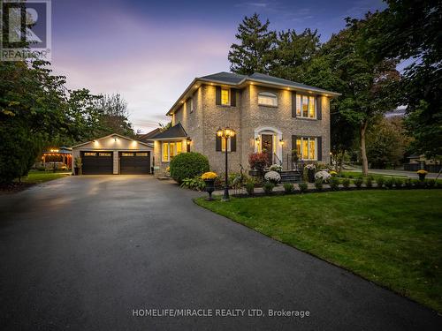 521 Oneida Drive, Burlington, ON - Outdoor With Facade