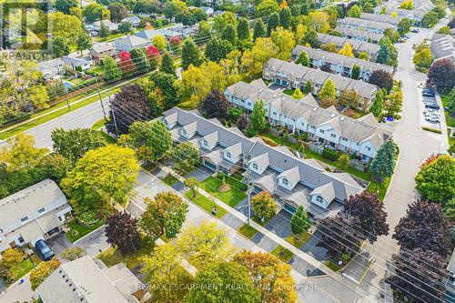 3 - 3333 New Street, Burlington, ON - Outdoor With View