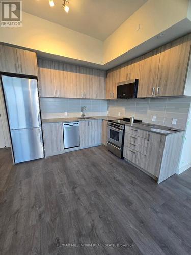 1906 - 8010 Derry Road, Milton, ON - Indoor Photo Showing Kitchen