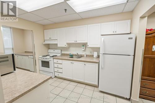 1403 - 30 Malta Avenue, Brampton, ON - Indoor Photo Showing Kitchen