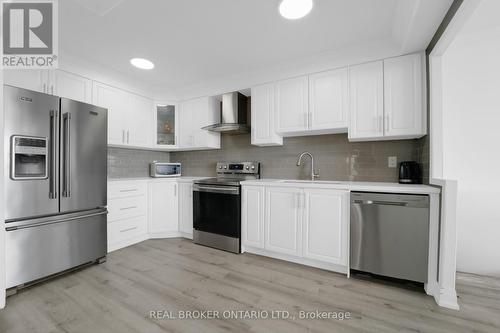 1602 - 40 Panorama Court, Toronto, ON - Indoor Photo Showing Kitchen With Stainless Steel Kitchen