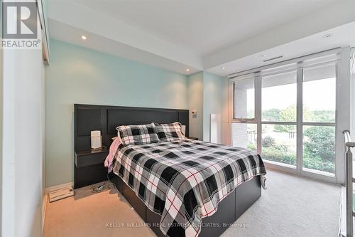 225 - 1940 Ironstone Drive, Burlington, ON - Indoor Photo Showing Bedroom