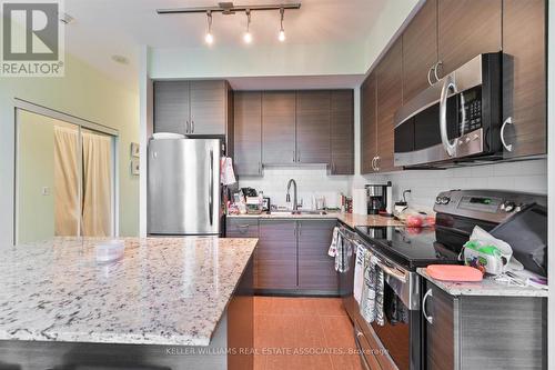 225 - 1940 Ironstone Drive, Burlington, ON - Indoor Photo Showing Kitchen With Stainless Steel Kitchen With Upgraded Kitchen