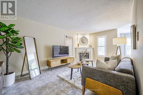 4066 Renfrew Crescent, Mississauga, ON - Indoor Photo Showing Living Room With Fireplace